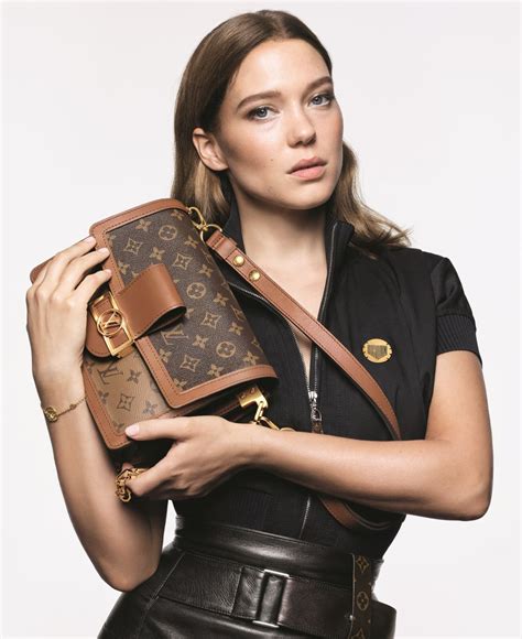 Louis Vuitton model